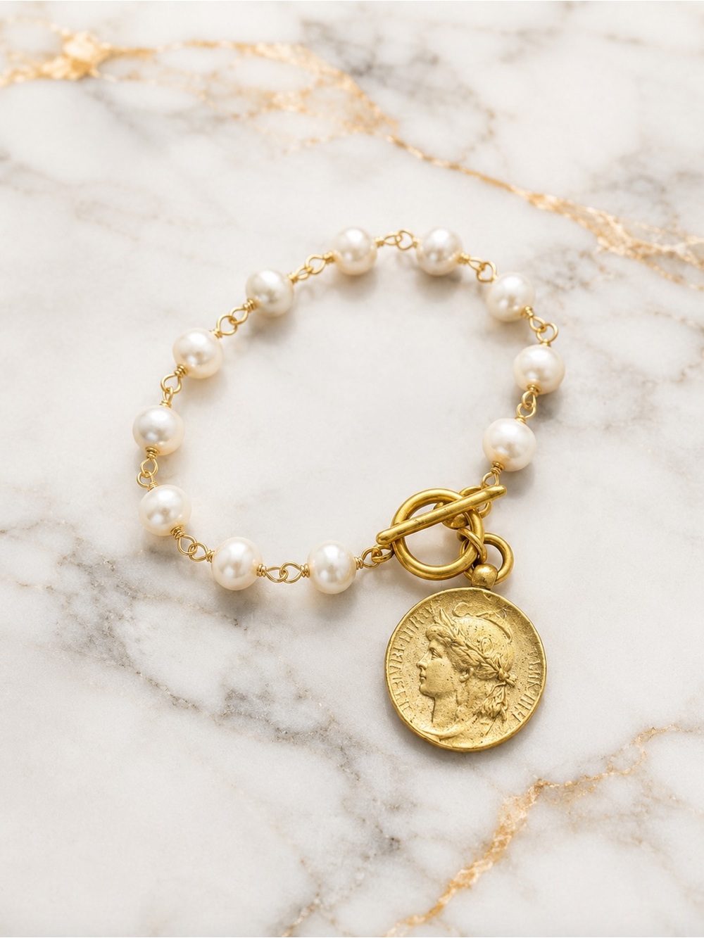 The iron place Pearl toggle coin bracelet